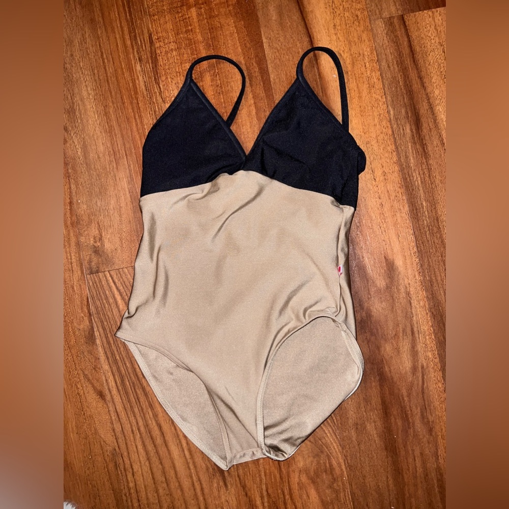 BRAND NEW YUMIKO NEVER WORN